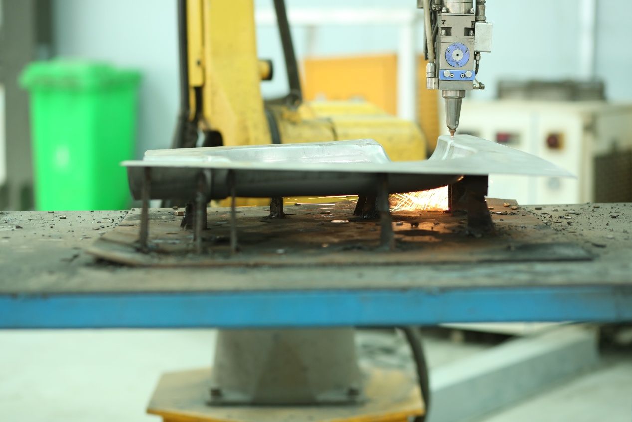 Debabrother Avtomatik Qidalanma Sistemi Səmərəli və Dəqiq Daşınmaya nail olur