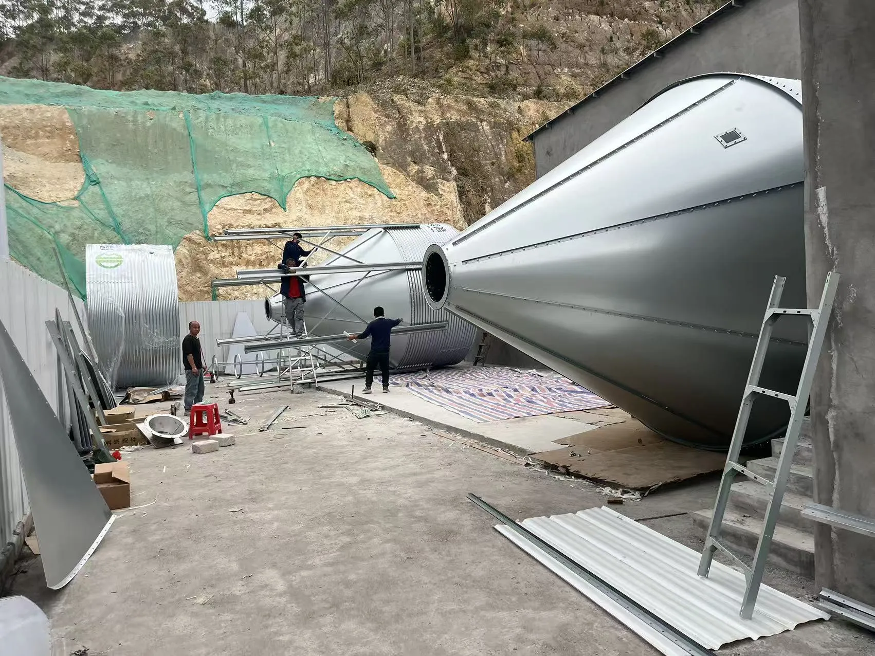 Debabrother'in Guangdongda Böyük Ölçülü Donuz Ferma Layihəsi Gözlənilən gücü ildə 300,000 Piglets ilə tikilir